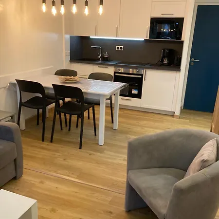 Apartmán 6 Personnes Dans Avec Piscine